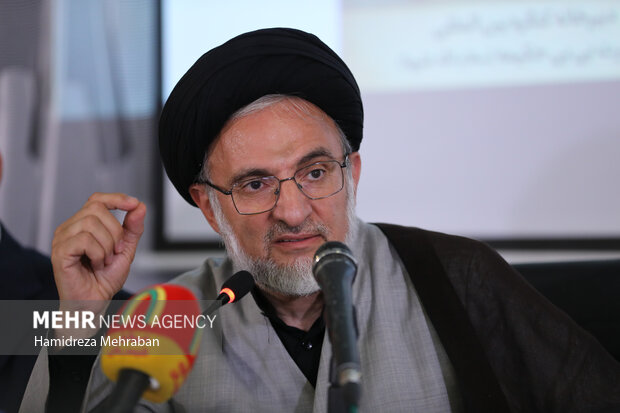 نشست بقاع متبرکه و سرمایه اجتماعی