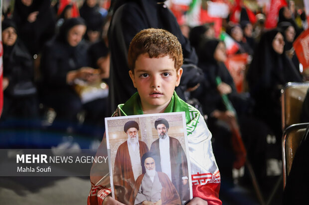 مراسم روز ایثار و مقاومت استان مرکزی