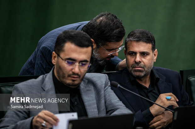 نشست علنی مجازی <a href='https://sayeb.ir/tag/%d9%85%d8%ac%d9%84%d8%b3-%d8%b4%d9%88%d8%b1%d8%a7%db%8c-%d8%a7%d8%b3%d9%84%d8%a7%d9%85%db%8c'></div>مجلس شورای اسلامی</a>