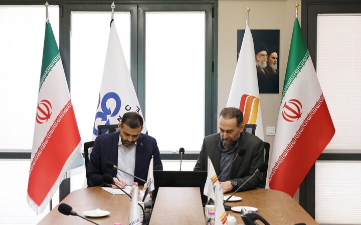 امضای قرارداد پروژه ساخت محل و جاده دسترسی به چاههای میدان نفتی آذر