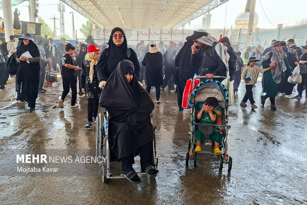 تردد زوار اربعین حسینی در مرز مهران