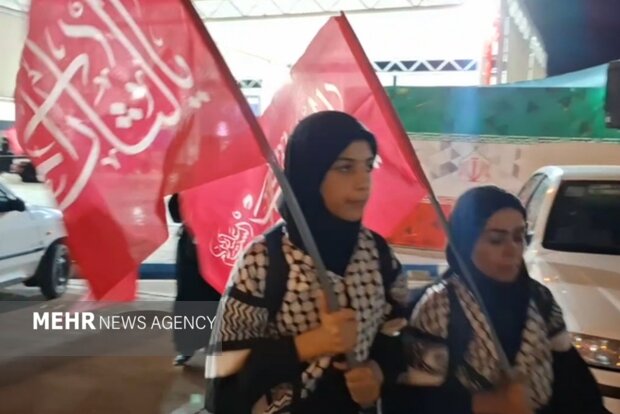 حماسه میلیونی تردد زائران اربعین از مرزهای خوزستان با وجود گرما و جنگ حماسه میلیونی تردد زائران اربعین از مرزهای خوزستان با وجود گرما و جنگ