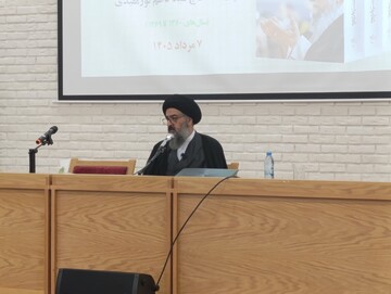جهاد و استکبارستیزی از ارکان نماز جمعه است