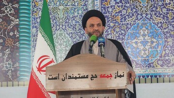 خطیب جمعه سخنگو، تبیین‌گر و مطالبه‌گر آرمان‌های انقلاب اسلامی است