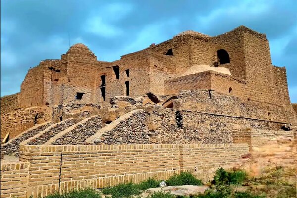 افین در مسیر ثبت جهانی؛ روستایی که تاریخ و زرشک را به هم گره زده است