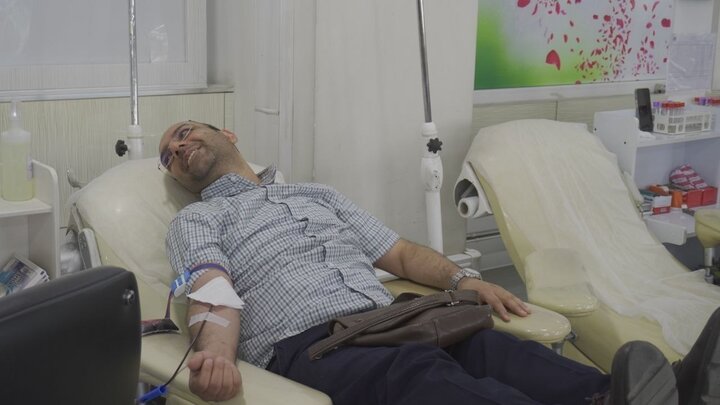 اعضای خانه تئاتر خون اهدا کردند اعضای خانه تئاتر خون اهدا کردند