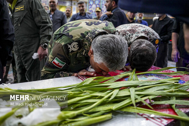 مراسم استقبال از پیکر خلبان شهید مجید کاظمی در شیراز