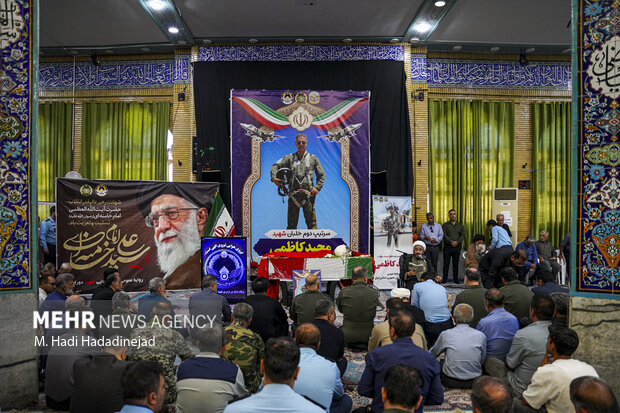 مراسم استقبال از پیکر خلبان شهید مجید کاظمی در شیراز