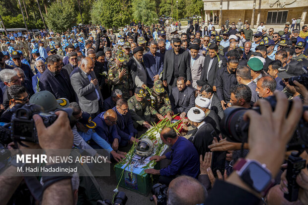 مراسم استقبال از پیکر خلبان شهید مجید کاظمی در شیراز