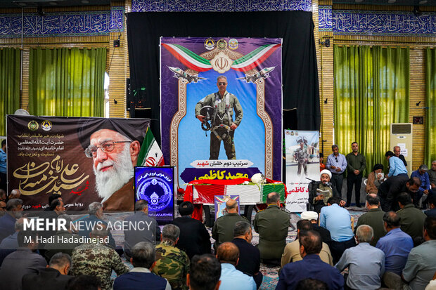 مراسم استقبال از پیکر خلبان شهید مجید کاظمی در شیراز