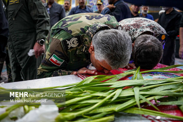 مراسم استقبال از پیکر خلبان شهید مجید کاظمی در شیراز