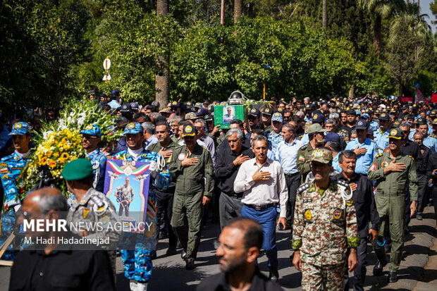 مراسم استقبال از پیکر خلبان شهید مجید کاظمی در شیراز