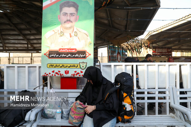 تردد زائرین اربعین حسینی در مرز مهران