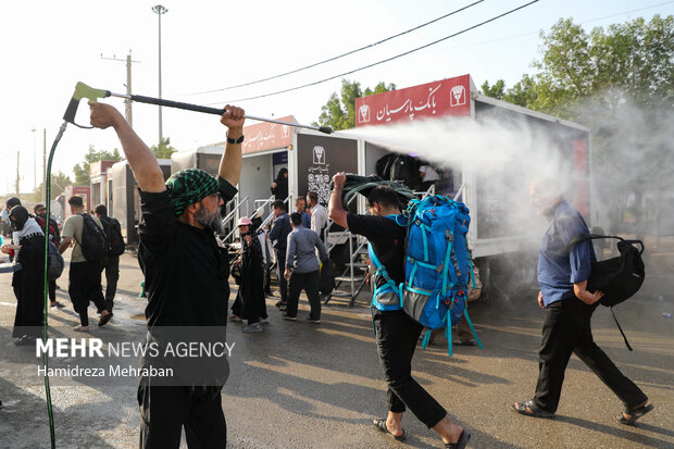 تردد زائرین اربعین حسینی در مرز مهران