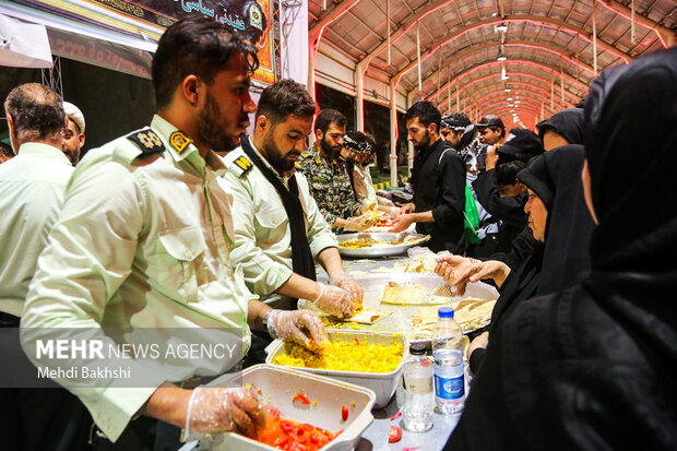 تردد زوار اربعین حسینی در مرز خسروی
