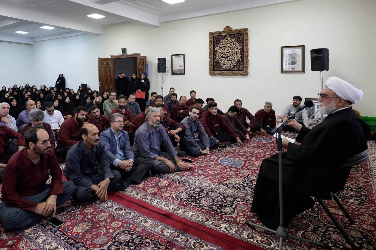 دستور ایجاد هزار فرصت شغلی در صنعت فرش دستباف آستان قدس رضوی صادر شد