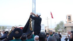 پرچم متبرک حرم رضوی در شلمچه برافراشته شد