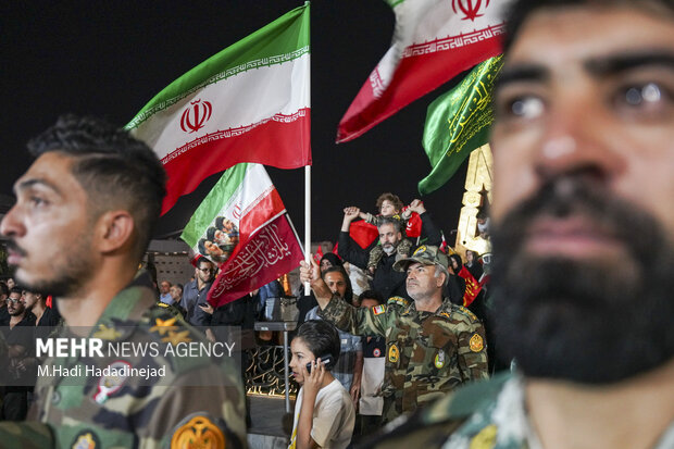 وداع با پیکر شهید سرتیپ دوم خلبان مجید کاظمی در شیراز