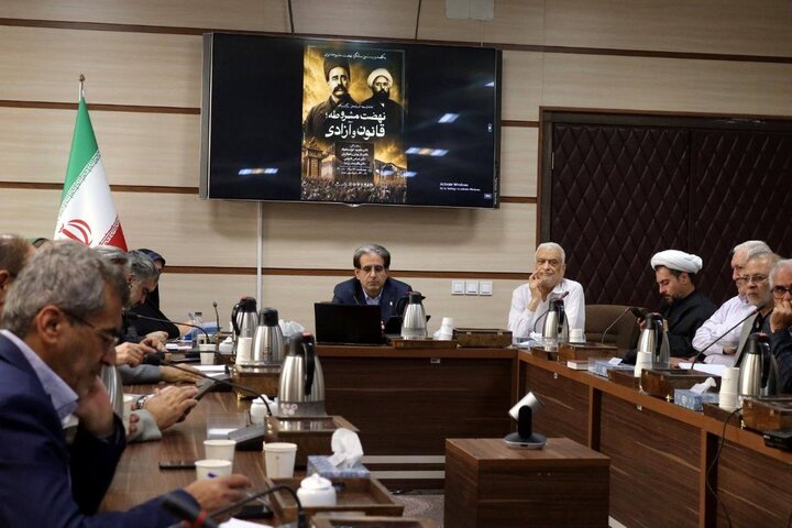 محمدزاده: مشروطه خاستگاه هویتی ایران معاصر است محمدزاده: مشروطه خاستگاه هویتی ایران معاصر است