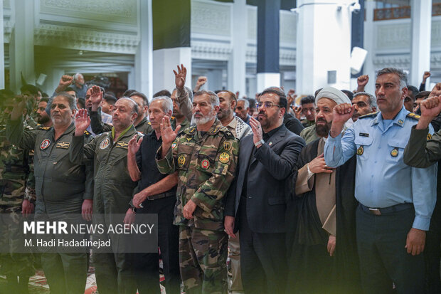 پیکر شهید سرتیپ دوم خلبان مجید کاظمی در شیراز