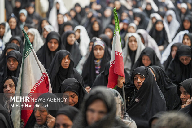 پیکر شهید سرتیپ دوم خلبان مجید کاظمی در شیراز