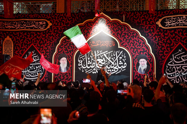 پیاده روی زائرین اربعین حسینی در مسیر نجف به کربلا
