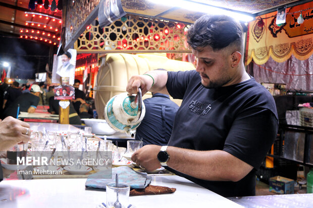 خدمت بی‌وقفه مواکب عراقی در مرز منذریه
