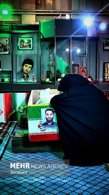 وداع با پیکرمطهر شهیــــد مدافع حــرم محـــمد رستمی