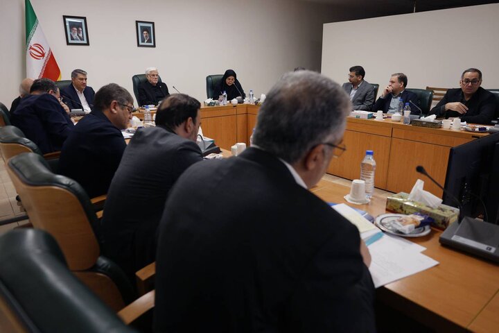 تصویب کلیات سند کریدور شرق ـ غرب با محوریت راهآهن هرات ـ مزارشریف تصویب کلیات سند کریدور شرق ـ غرب با محوریت راهآهن هرات ـ مزارشریف
