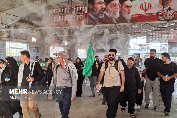 تردد زائرین اربعین حسینی در مرز مهران