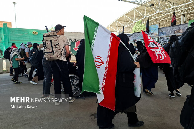 تردد زائرین اربعین حسینی در مرز مهران