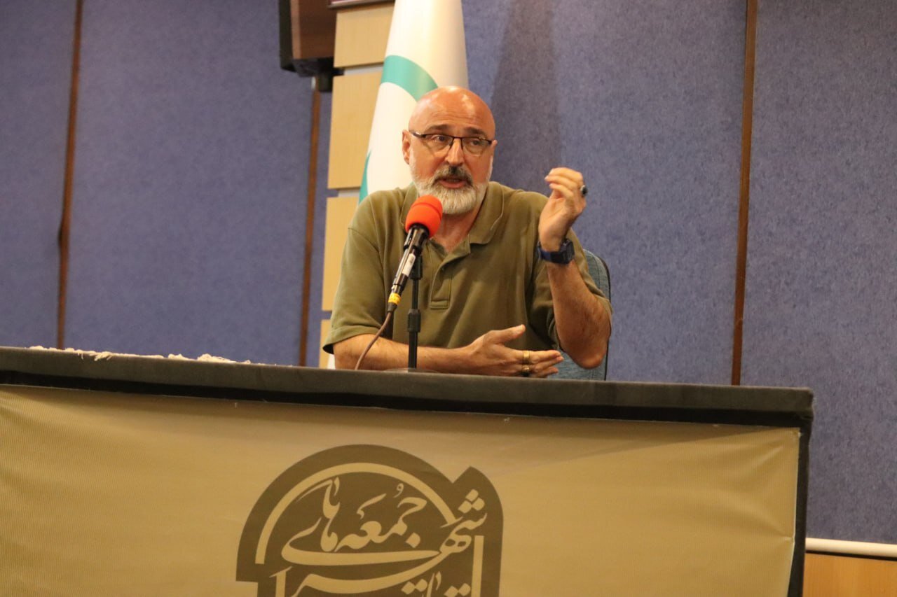 ناگفتههایی از«مکبت» مهندسپور در هشتمین رویداد «جمعههای تئاترشهر» ناگفتههایی از«مکبت» مهندسپور در هشتمین رویداد «جمعههای تئاترشهر»