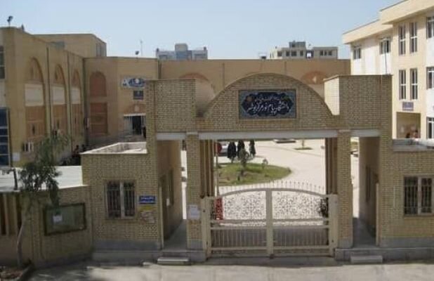 مردم«دیر» چشم‌انتظار تصمیمی امیدآفرین؛ مرکز آموزش عالی شهرستان حفظ شود