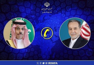 عراقجي لنظيره السعودي: أي عدوان أمريكي وصهيوني سيواجه برّد حاسم من القوات المسلحة الإيرانية