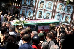 پیکر مطهر شهید سرتیپ دوم «محمود ملاجباری» در تبریز تشییع شد
