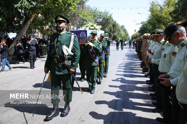 تشییع پیکر مطهر جانباز شهید قربانعلی مرگان در بجنورد