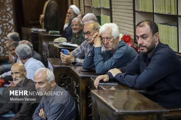 مراسم یادبود مرحوم «اکبر عبدی» در مسجد بلال