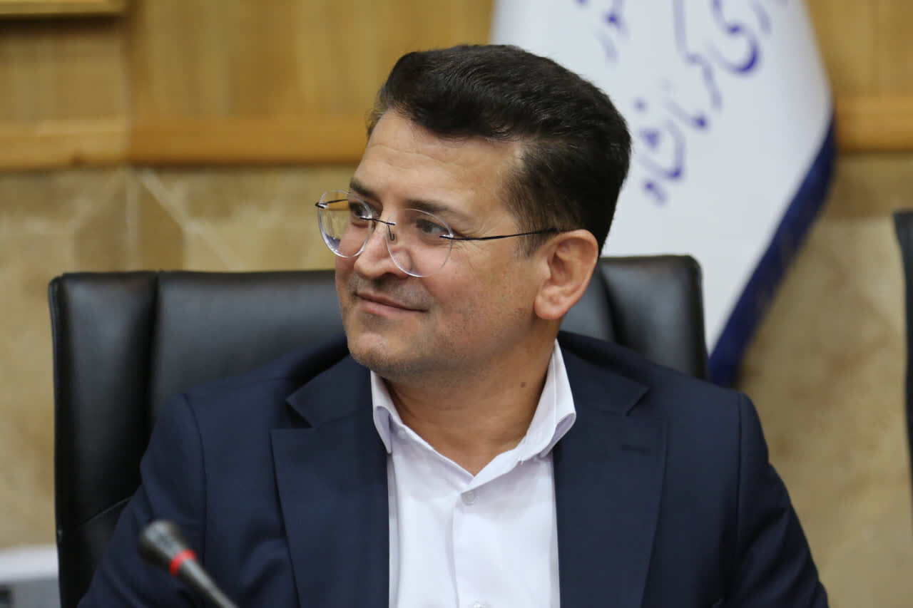 رستم‌زاد: کرمانشاه ظرفیت تبدیل شدن به قطب اقتصاد غرب را دارد