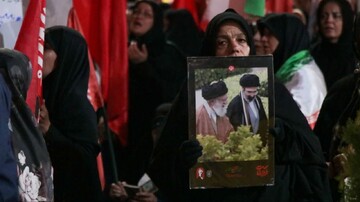 مردم زاهدان همچنان پای کار وطن ایستاده اند