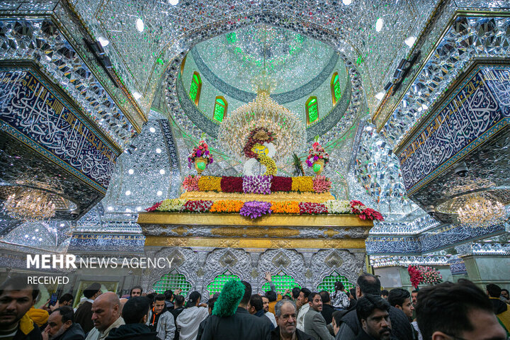 VIDEO: Iranian flag at Imam Hussein's shrine during Arbaeen