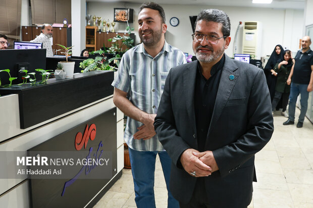 بازدید رئیس کانون سردفتران از خبرگزاری مهر 3