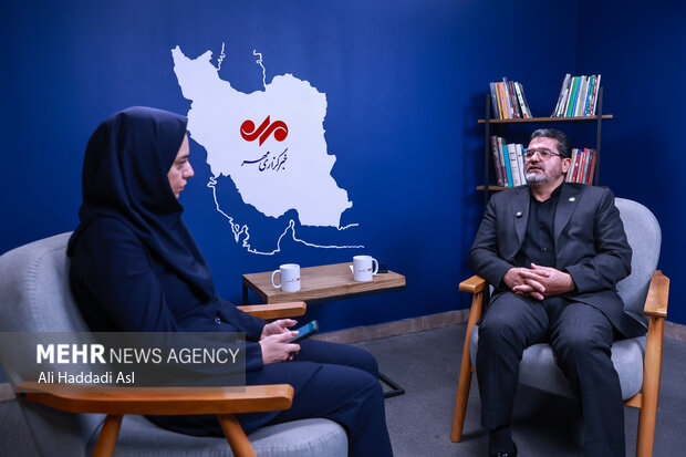 افزایش تعداد دفترخانهها بدون نیازسنجی؛ اعتراض سردفتران به قانون تسهیل