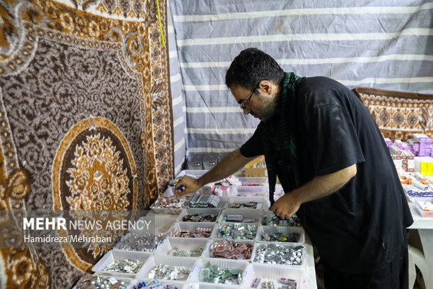 خدمت در راه حسین(ع)