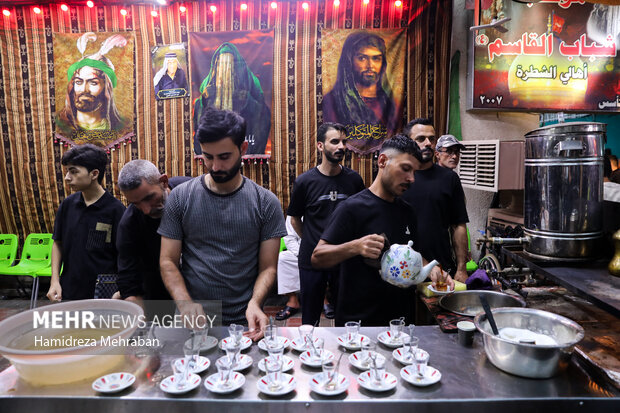 خدمت در راه حسین(ع)