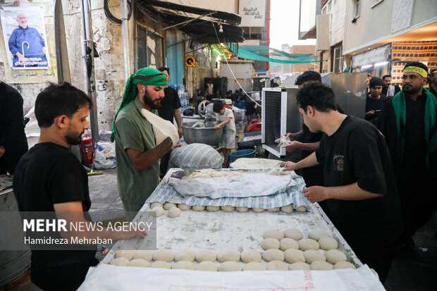 خدمت در راه حسین(ع)