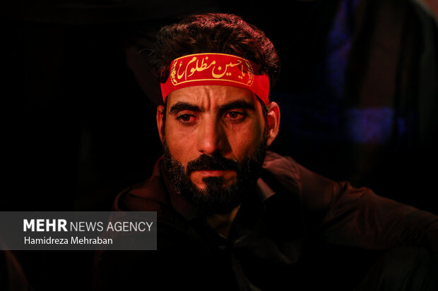 عزاداری شب اربعین حسینی در بین الحرمین