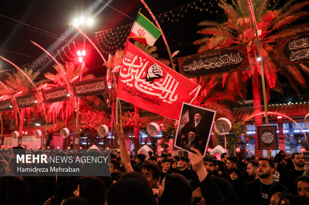 عزاداری شب اربعین حسینی در بین الحرمین