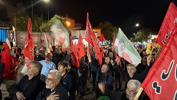 صد و پنجاه و ششمین حضور مردمی در میادین شهر کرج صد و پنجاه و ششمین حضور مردمی در میادین شهر کرج