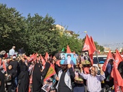 حسینیه ایران در اربعین حسینی؛ خونخواه رهبر شهیدیم؛طنین لیبک یا حسین(ع)