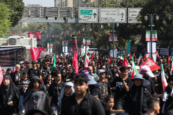 وێنەکانی ڕێپێوانی بەجێماوانی ئەربەعین لە تاران
